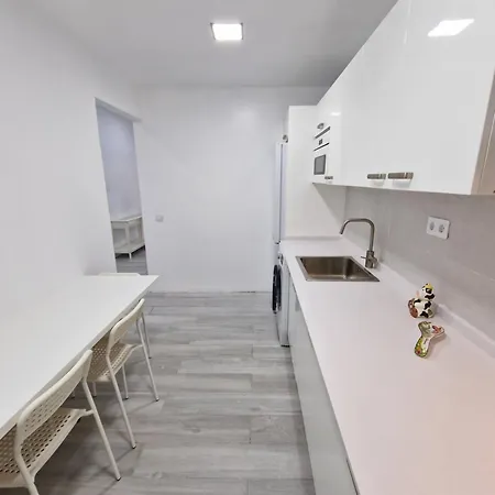 Apartman Guanarteme 33 *